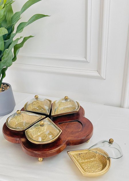 جاط ضيافة مقسم مع غطي هندي