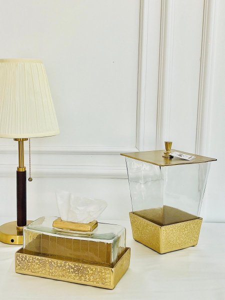 سله وعلبة محارم نحاس وزجاج هندي