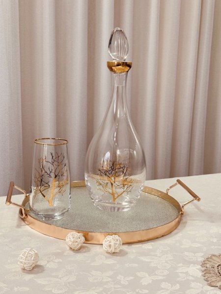 ابريق شراب الشجرة