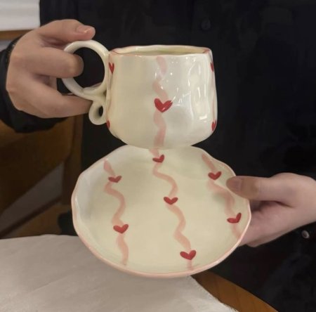 فنجان نسكافية + صحن