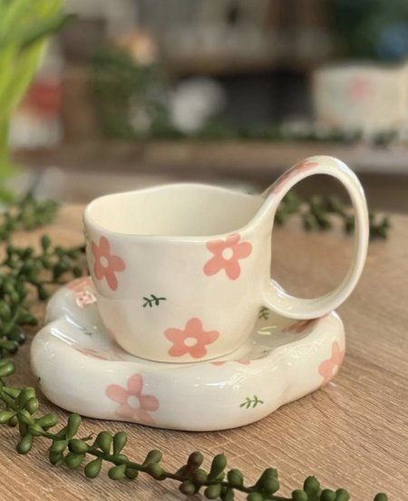 فنجان نسكافية + صحن نفخ