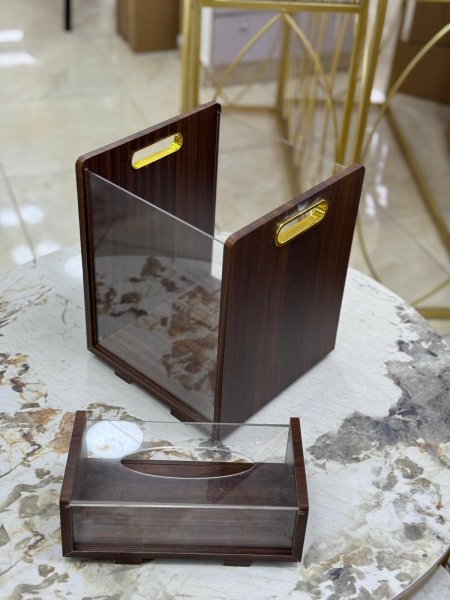 سلة وعلبة محارم