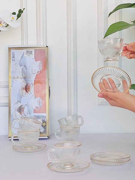 طقم 6 فنجان شاي + 6 صحون مذهب