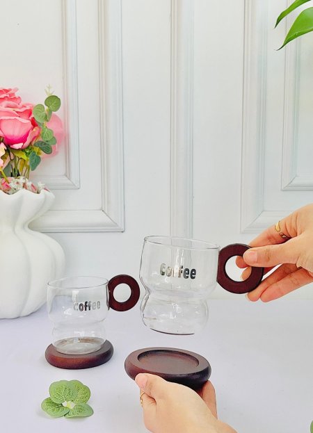 فنجان نسكافيه + صحن خشب