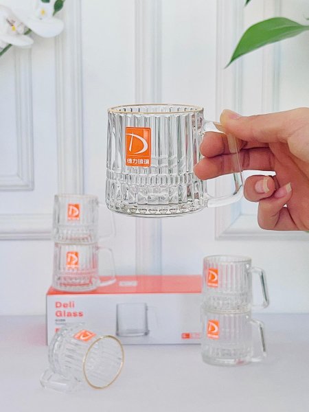 طقم 6 فنجان شاي اطار مذهب