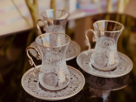 طقم 6 كاسات 6 صحن قرفة وشاي كريستال