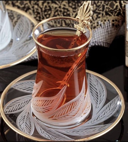 طقم 6 كاسة 6 صحن شاي وقرفة كريستال