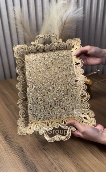 صنية تقديم بيوتر حجم وسط ذهبي