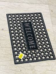 دعسة ارض جلد حجم كبير