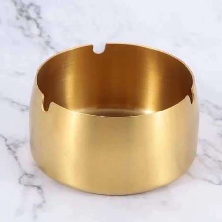 مكتة حديد ذهبي